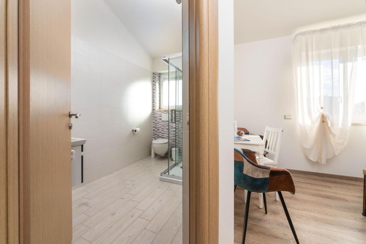 Rooms Karolina Funtana Eksteriør bilde