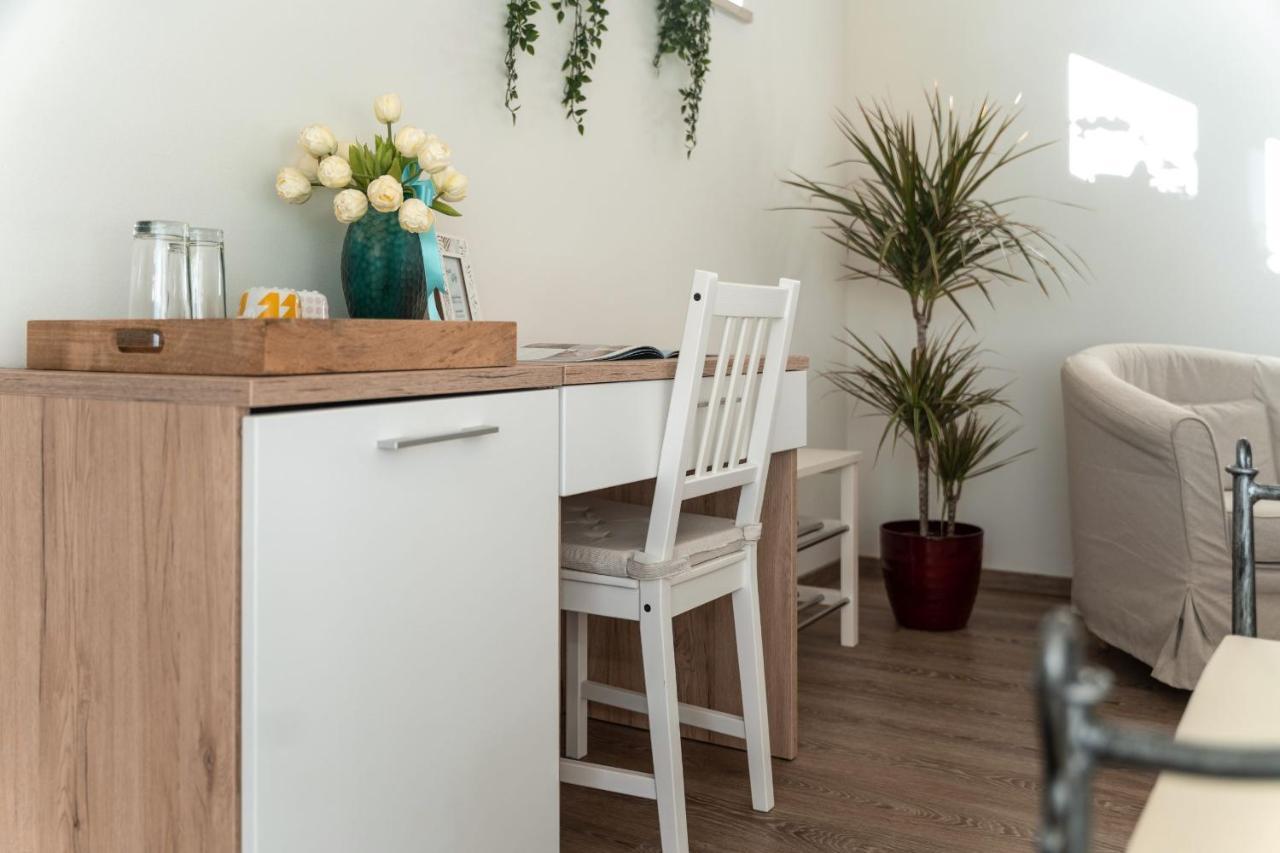 Rooms Karolina Funtana Eksteriør bilde